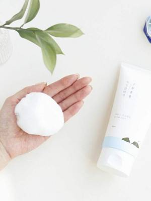 Round Lab 1025 DOKDO CLEANSER – Αφρός καθαρισμού για ενυδατωμένη επιδερμίδα - 150ml