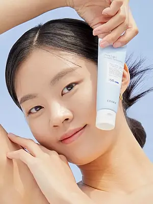 Cosrx Ultra-Light Invisible Sunscreen SPF+/PA ++++ Light Moisturizing – Super λεπτόρρευστο ενυδατικό αντιηλιακό με υψηλή προστασία - 50 ml