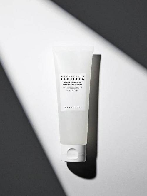 SKIN1004 Madagascar Centella Tone Brightening Cleansing Gel Foam Τζελ Καθαρισμού - 125ml